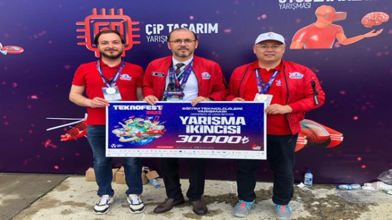 AFSÜ'den TEKNOFEST 2023’te iki finalist takım ve Türkiye ikinciliği