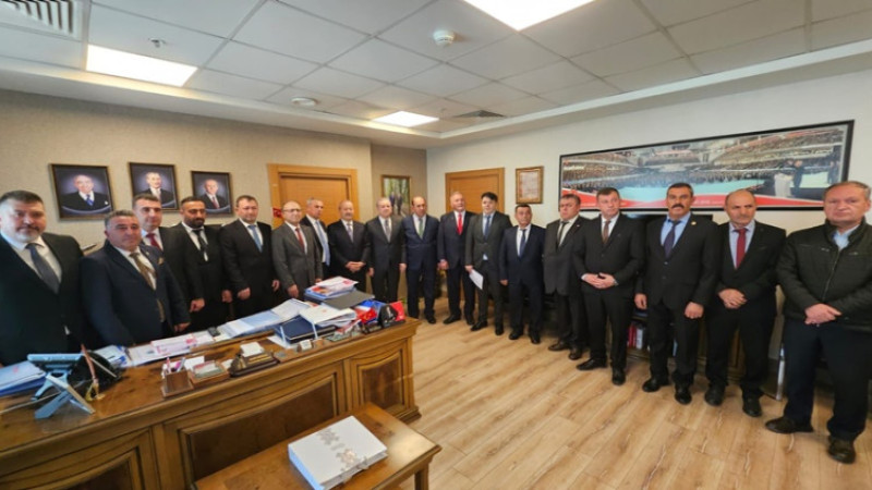 MHP'de aday adaylık başvuruları yüksek katılımla devam ediyor