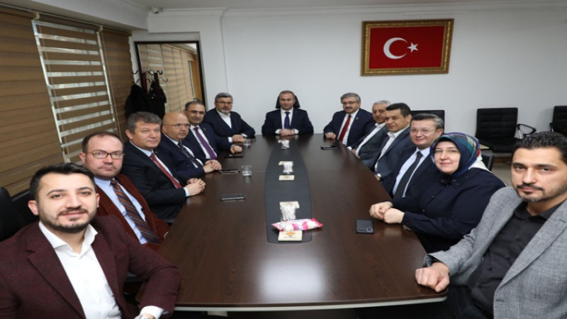 AK Parti Afyonkarahisar Belediye Başkan Aday Adayları bir araya geldi