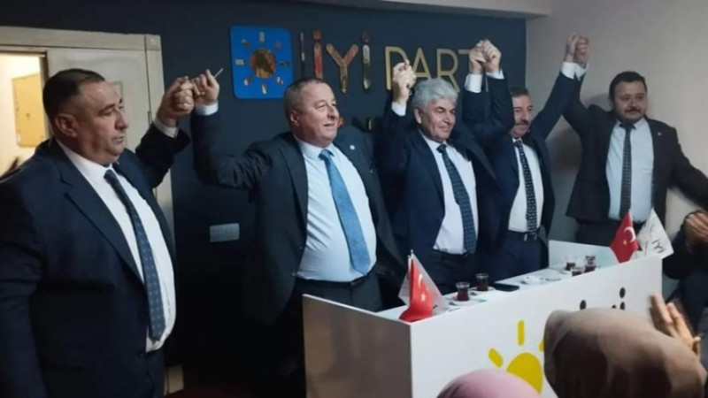 İYİ Parti yerel seçim hazırlıklarına tam gaz devam ediyor