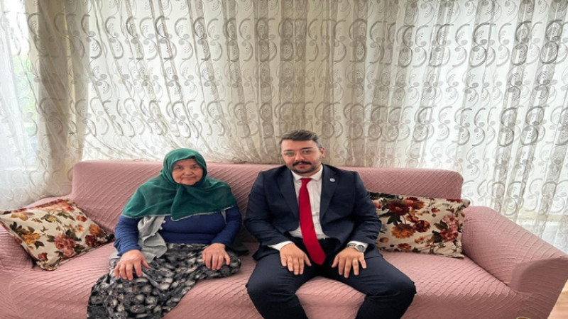 Mehmet Özdemir ve beraberindeki heyetten şehit ailelerine ziyaret