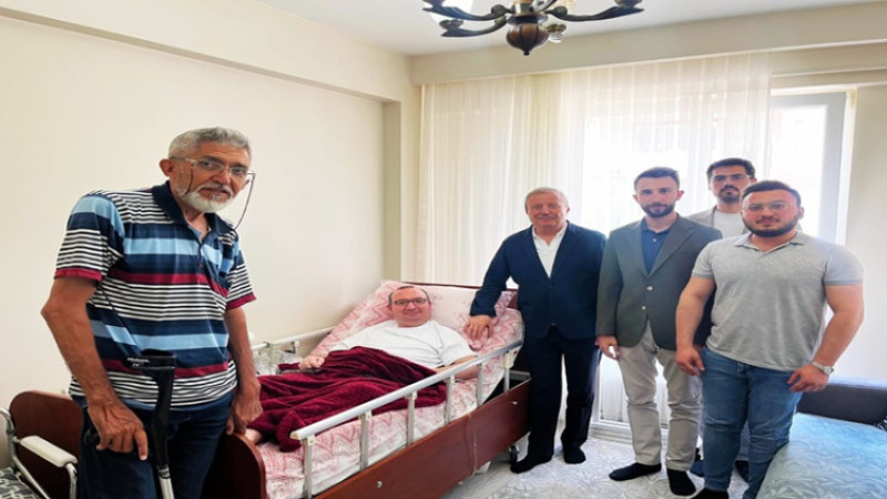 Afyonkarahisar Engelliler Platformu'ndan ihtiyaç sahiplerine araç