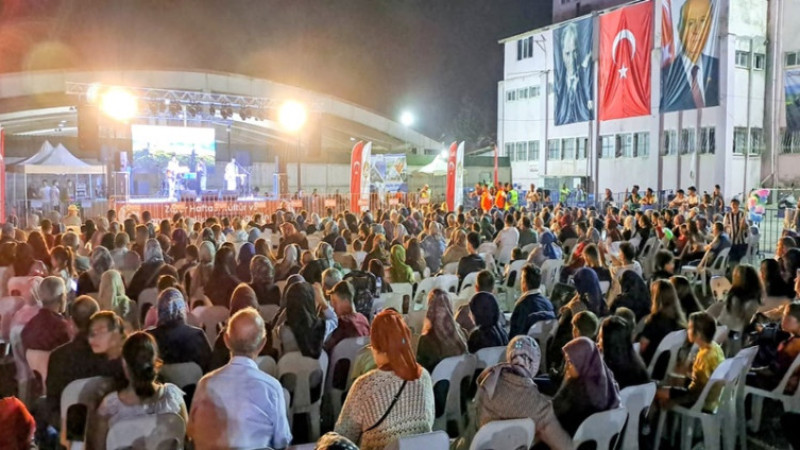 Şuhut’ta Saraband Grubu konser verdi