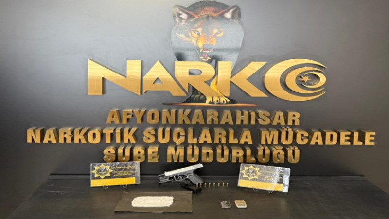 Uygulama noktasında durdurulan araçtan uyuşturucu maddeler çıktı!