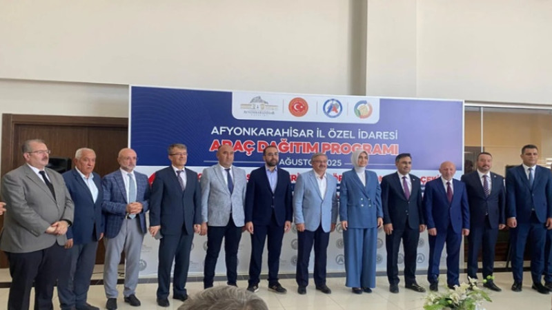Afyonkarahisar’ın araç filosuna 8 yeni araç katıldı