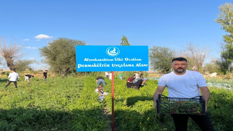 Ülkü Ocakları'nda Ata Tohumu’ndan ilk hasat elde edildi