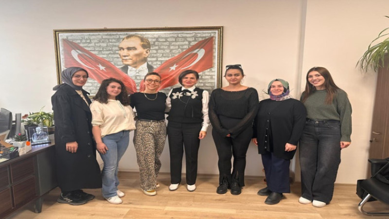 AKÜ Öğrencileri,  4. Sınıf Emniyet Müdürü Yılmaz’ı ziyaret etti