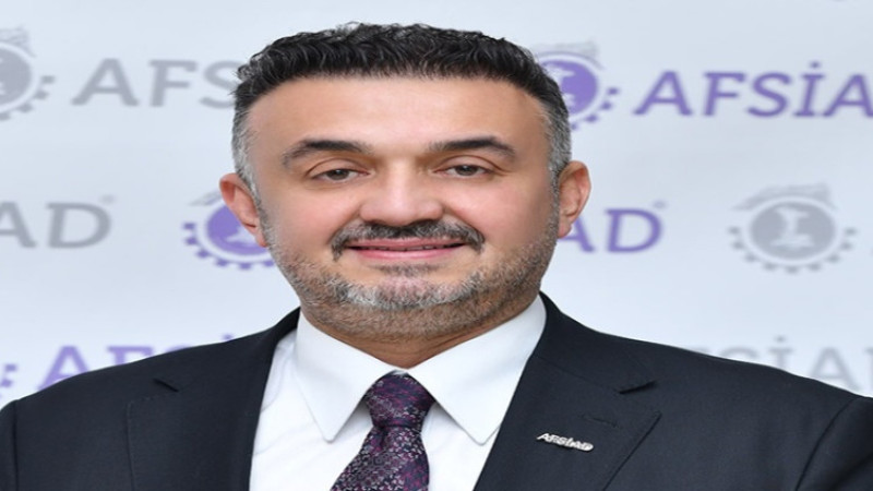 Kadir Sayın, Babalar Günü dolayısıyla bir mesaj yayımladı