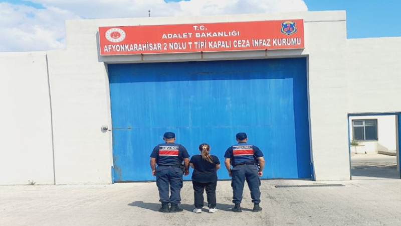 Uyuşturucu satma suçundan hapis cezası bulunan kişi yakalandı