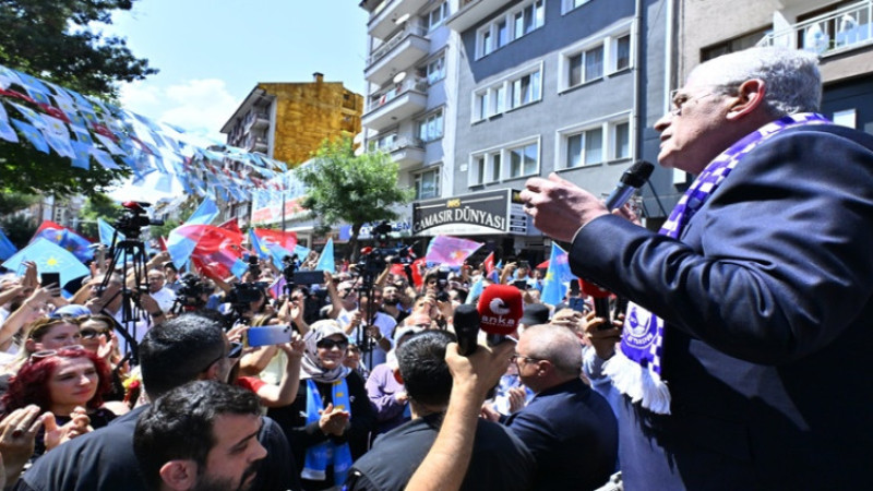 Müsavat Dervişoğlu, Afyonkarahisar'da partililere seslendi