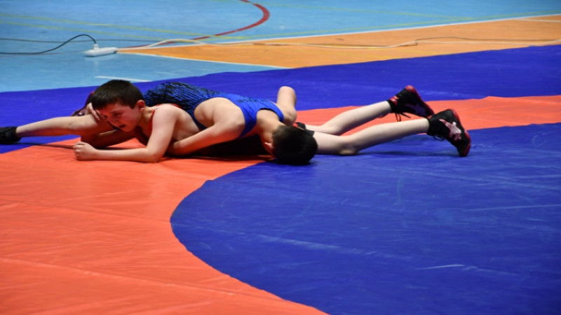 Küçükler Serbest ve Grekoromen Güreş Müsabakaları sona erdi